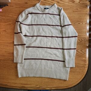 Urban Heritage Cream Crewneck Sweater with Burgundy Stripes